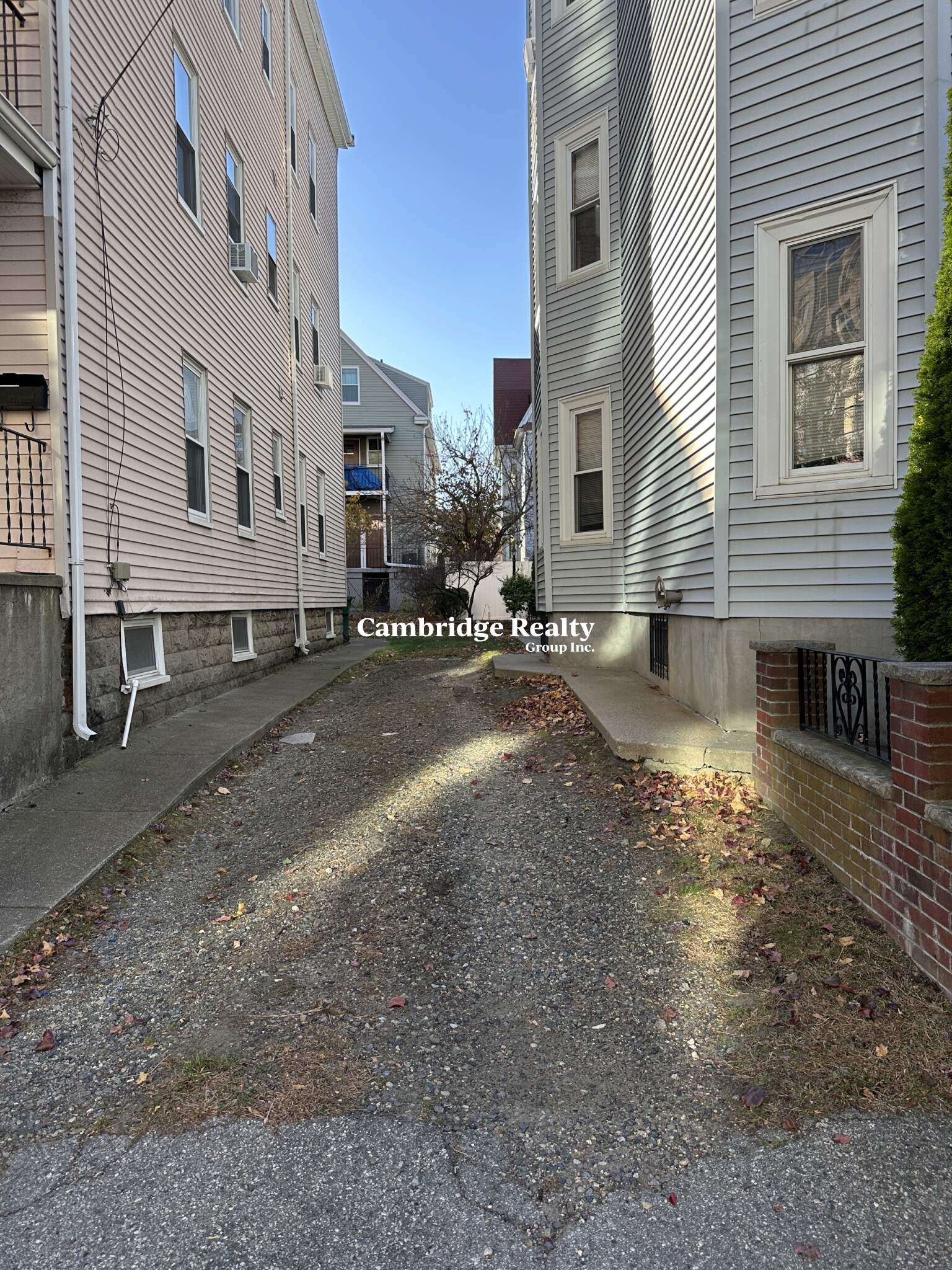 633 Boston Ave, Medford