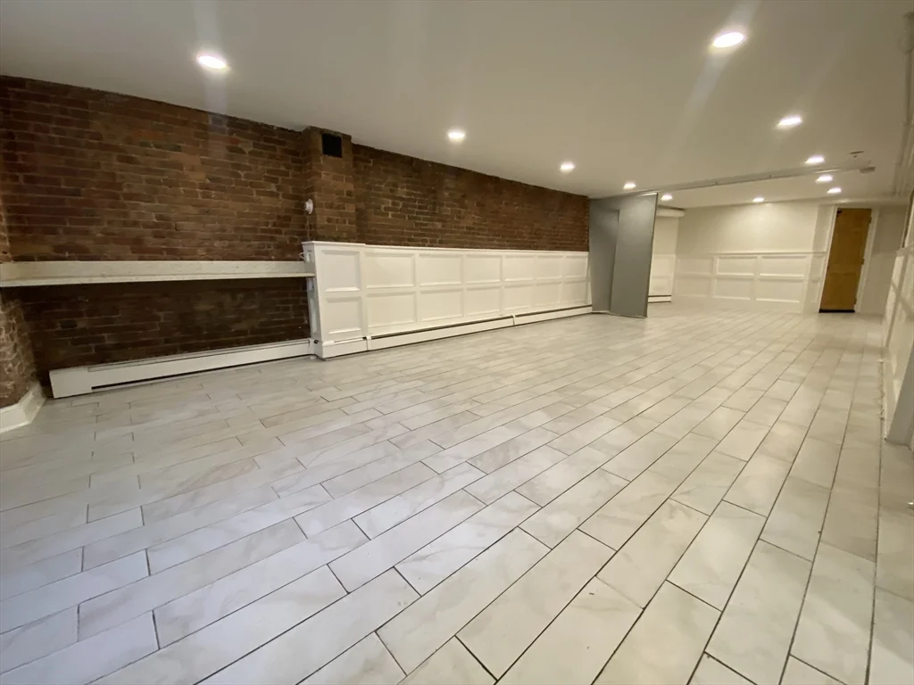 482 Columbus Ave, South End