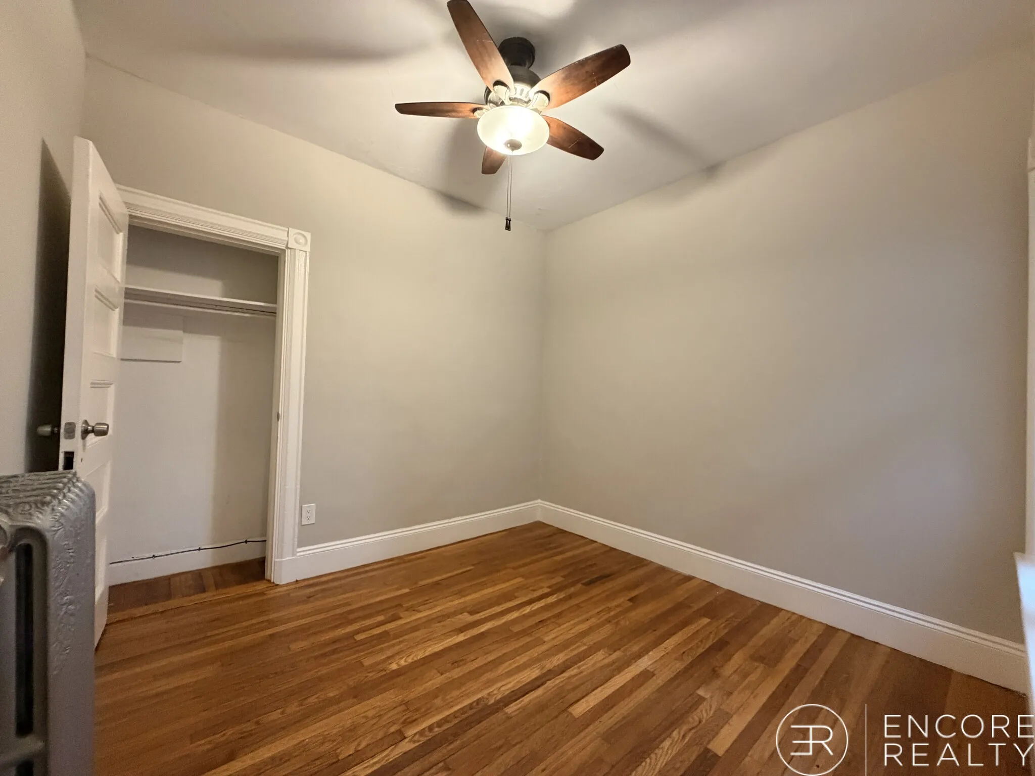 900 Massachusetts Ave, Riverside