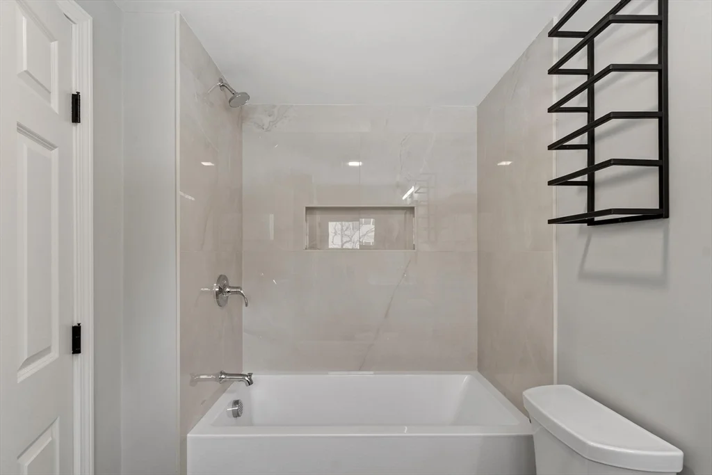 31 Birch Rd, Nabnasset