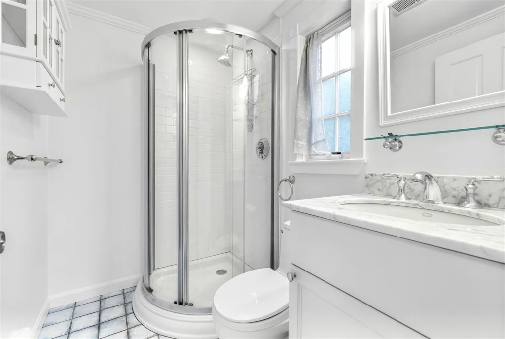 64 Pearl St, Charlestown
