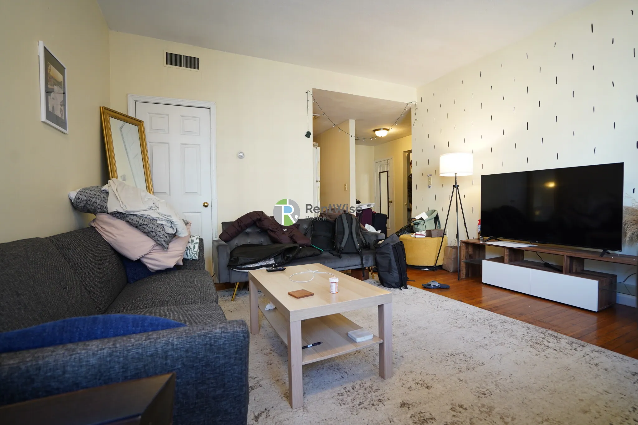 12 Lorraine Ter, Allston