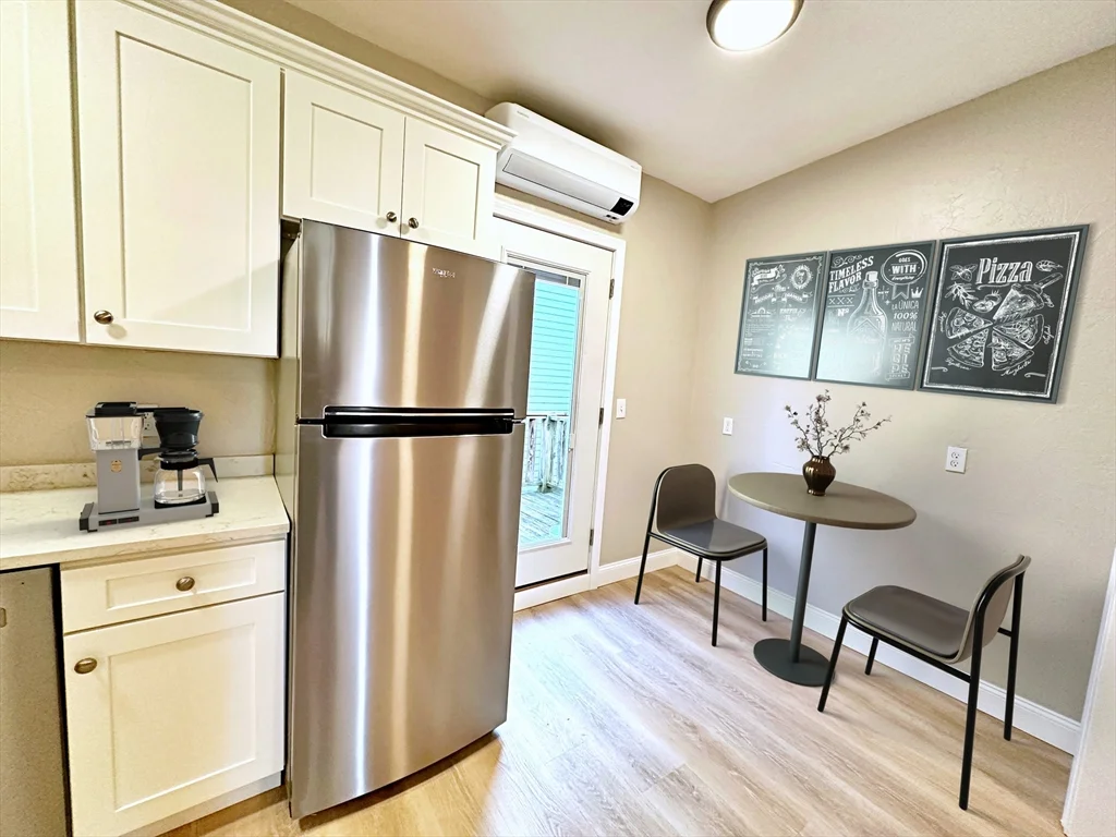 89 Cottage St, East Boston