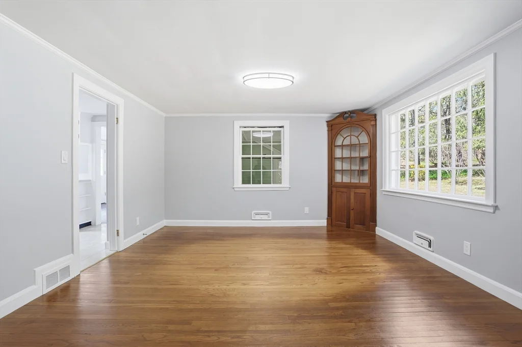 11 Sherman Bridge Rd, Wayland