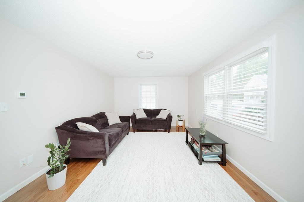 121 Otis St, Westfield
