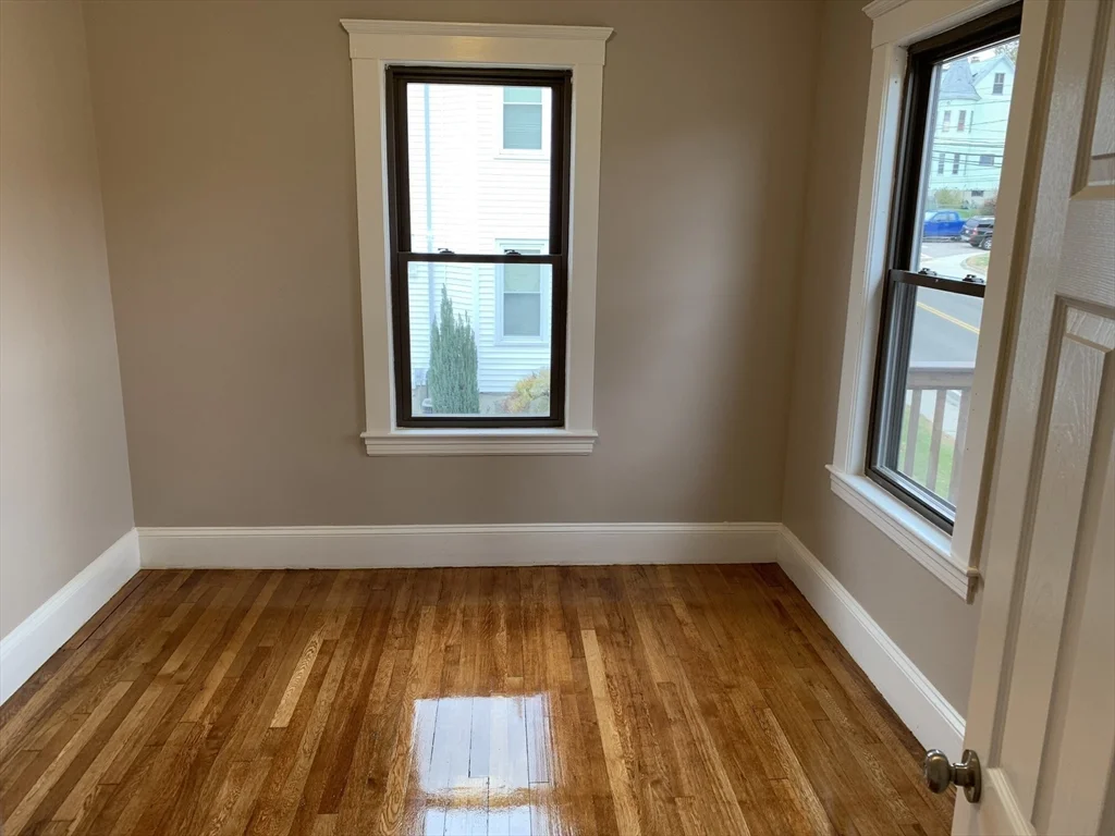 247 Whitwell St, Quincy