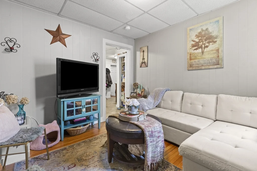 218 Middlesex Ave, Medford