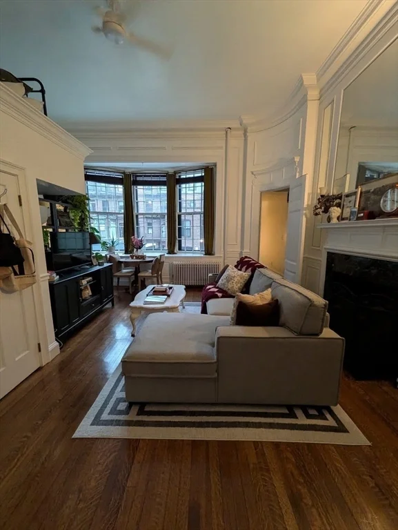 411 Beacon, Back Bay