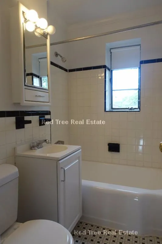 72 Saint Paul St, Coolidge Corner