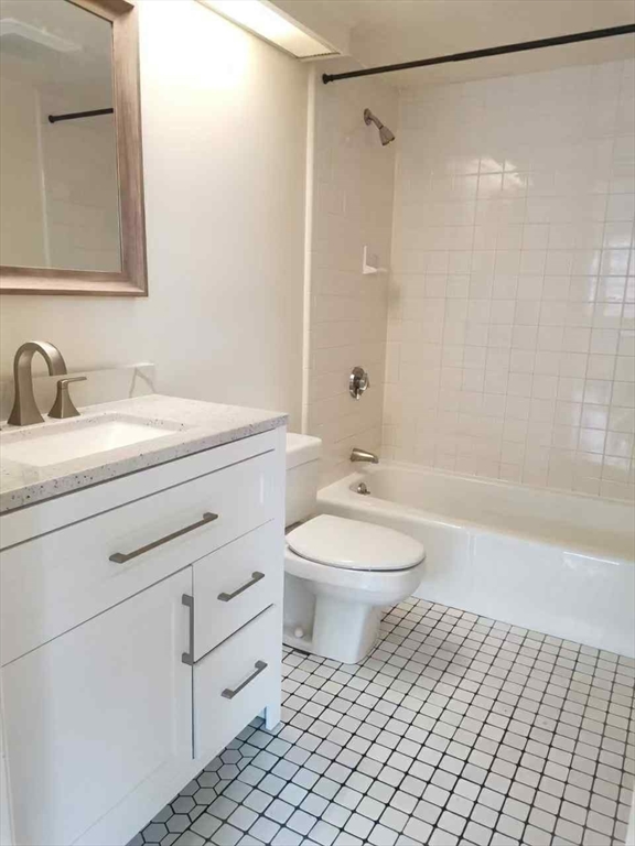 85 Brainerd Rd, Allston
