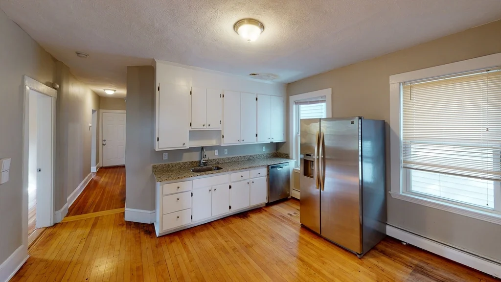 12 Estrella St, Jamaica Plain