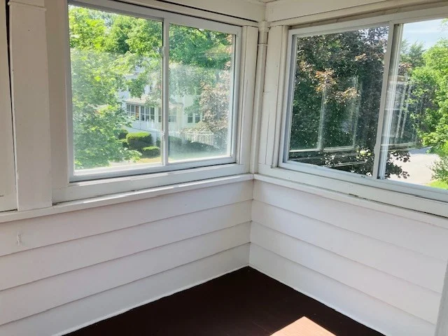 414 Lovell, West Side