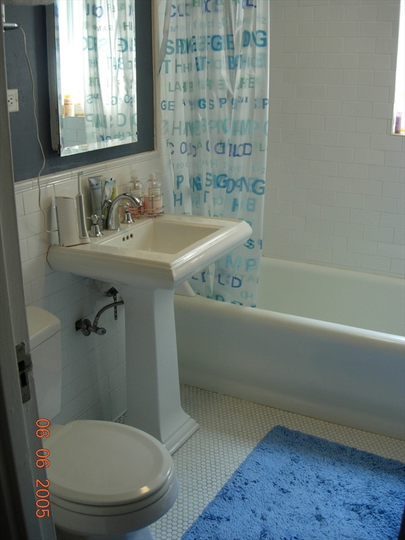 988 Memorial Dr, West Cambridge