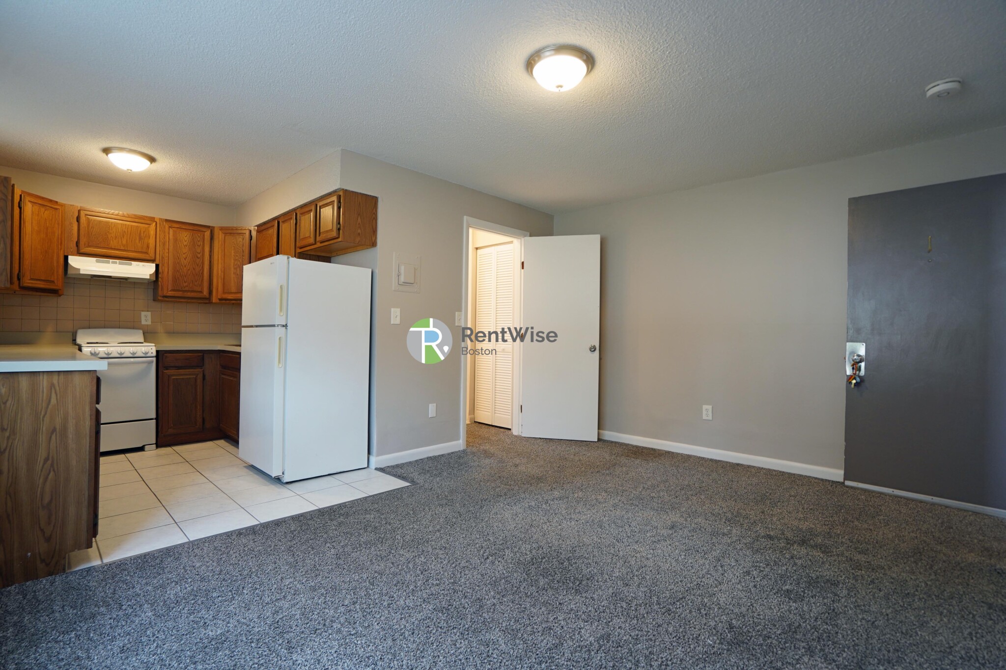 121 Ash St, South Side