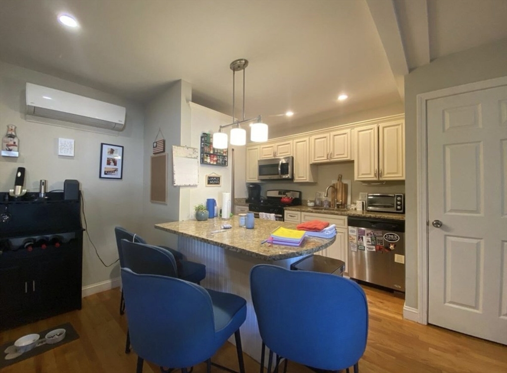 112 Brookside Ave, Jamaica Plain