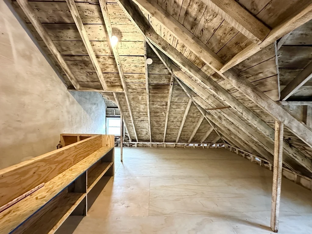 56 Sheridan St, Zip 01830