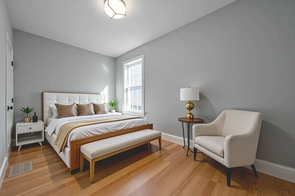 20 Sheridan Ave, Medford