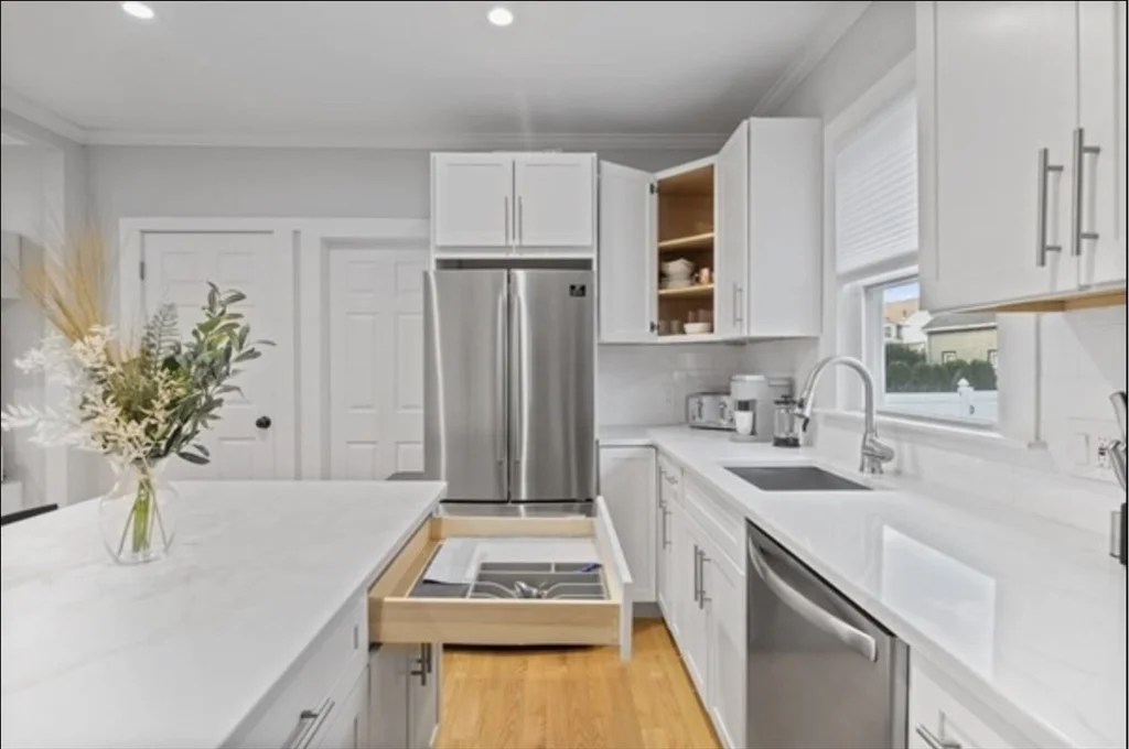 14 Everett St, Tufts University