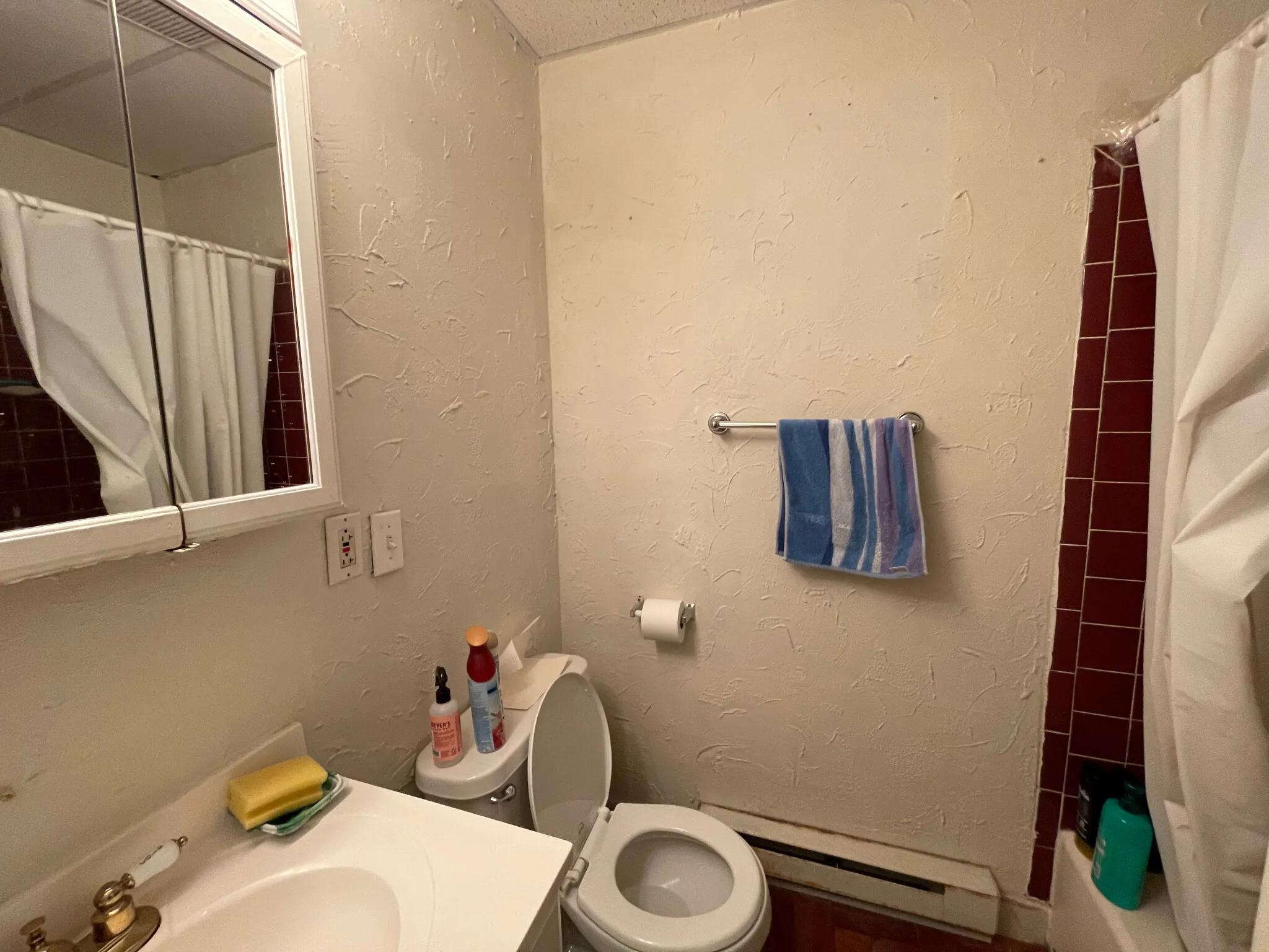 896 Huntington Ave, Mission Hill