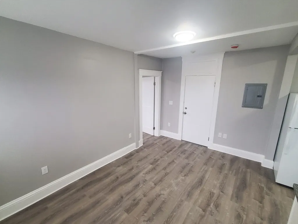 738 Washington St, Norwood