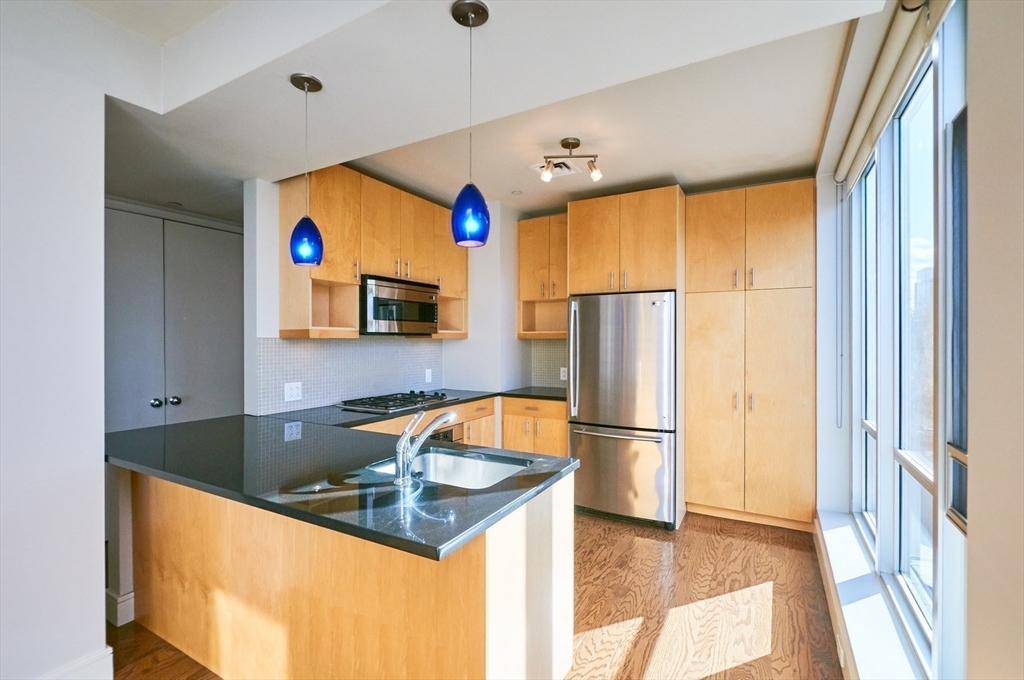 700 Harrison Ave, South End