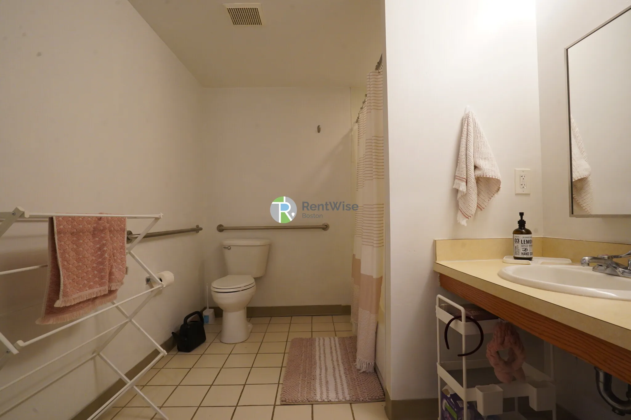 550 Massachusetts Ave, South End