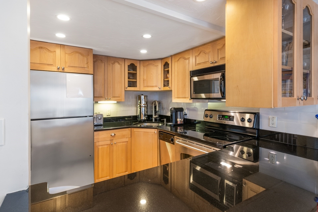 18 Dartmouth Pl, South End