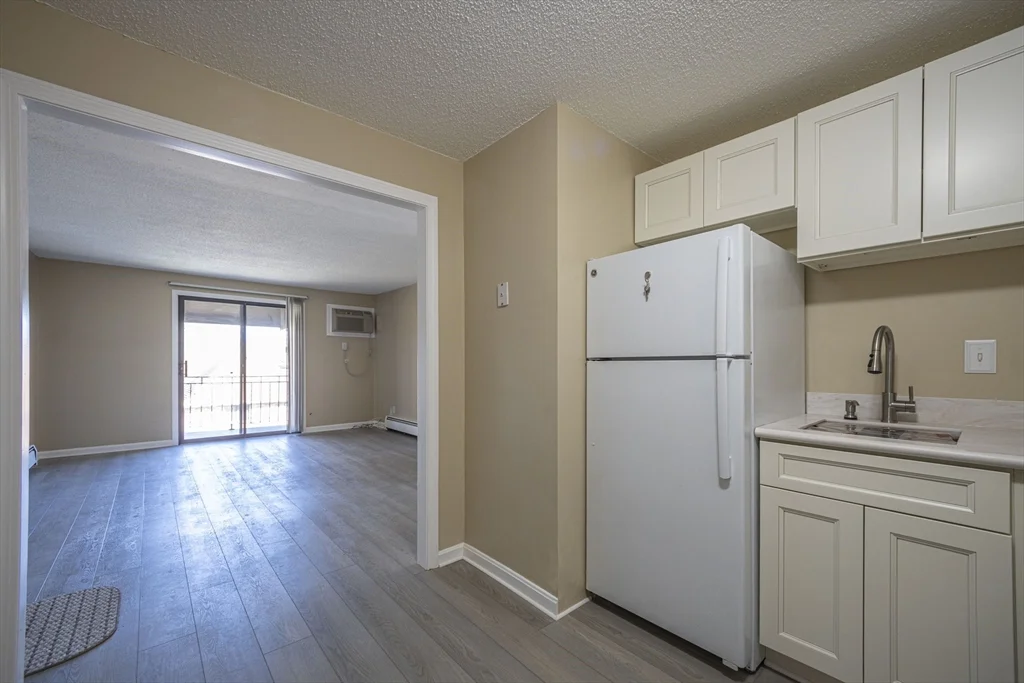 645 W Lowell Ave, Zip 01832