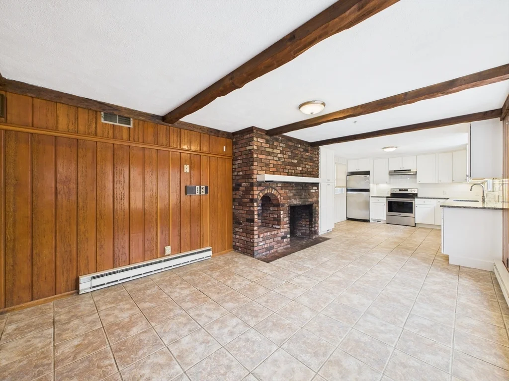 215 Stoney Lea Rd, Precinct One/Upper Dedham