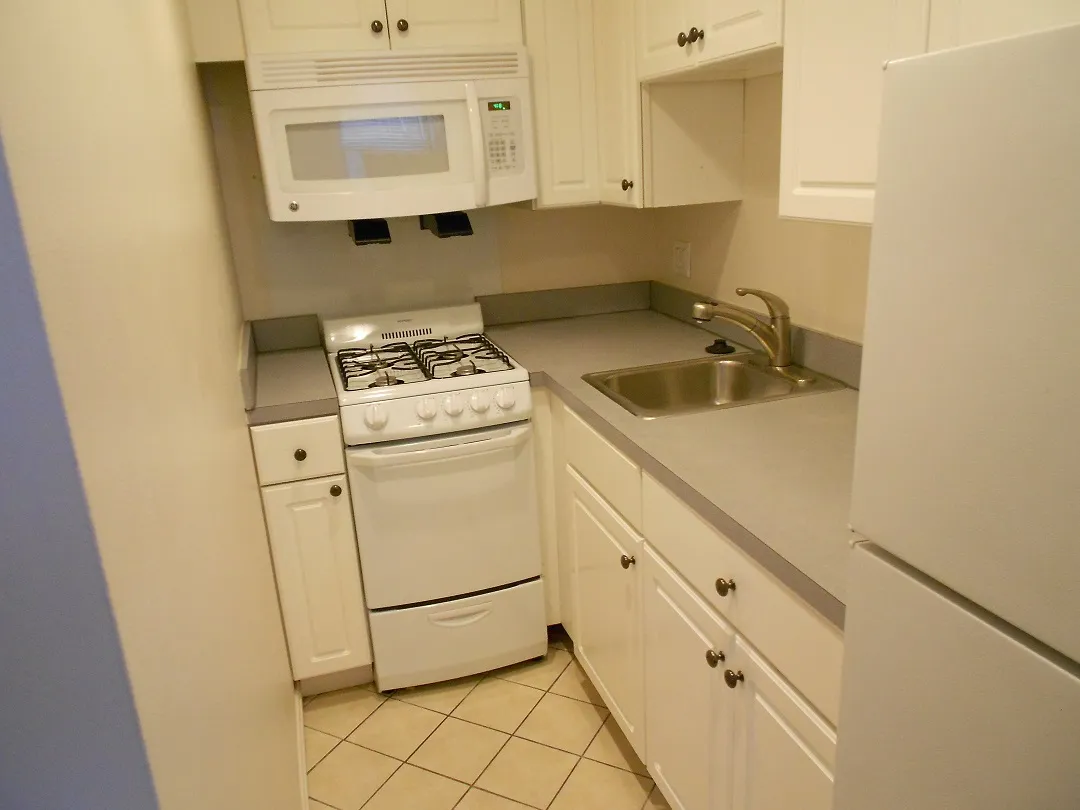 25 Edgerly Rd, Fenway