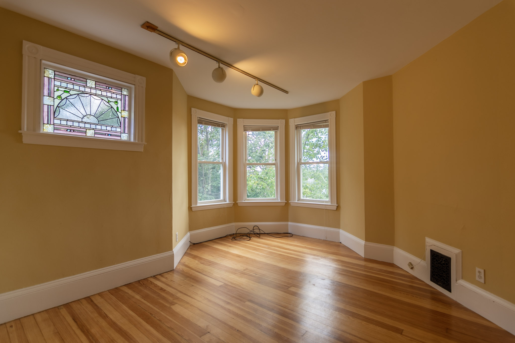 3 Parker Hill Ter, Mission Hill