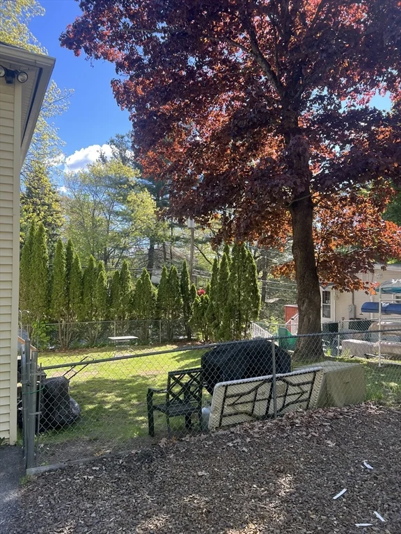 303 Lake Ave N, Worcester
