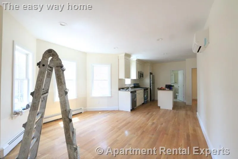 220 Massachusetts Ave, East Arlington