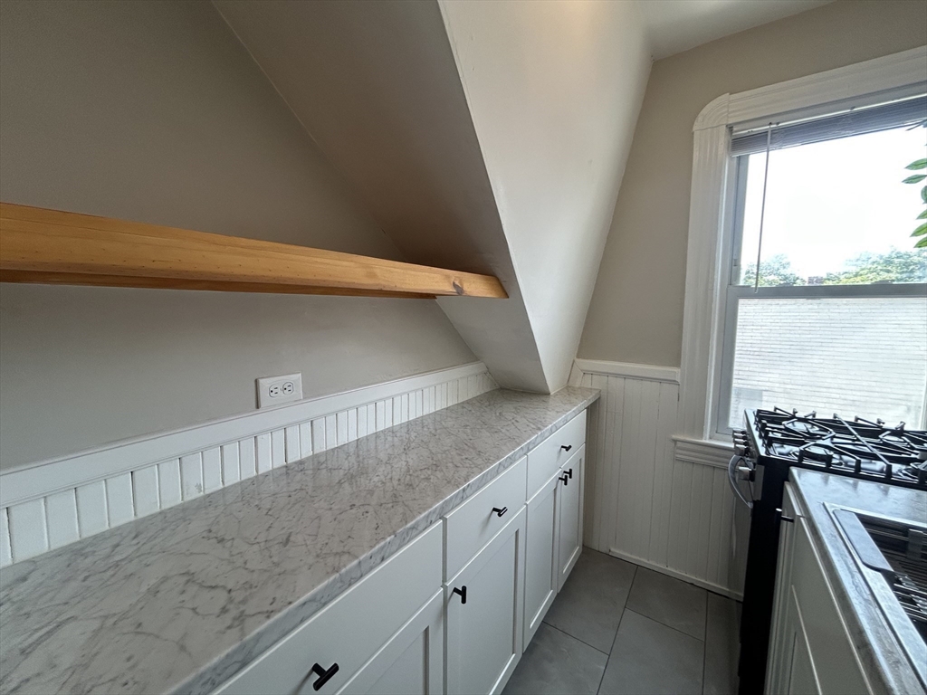 84 Durfee St, New Bedford