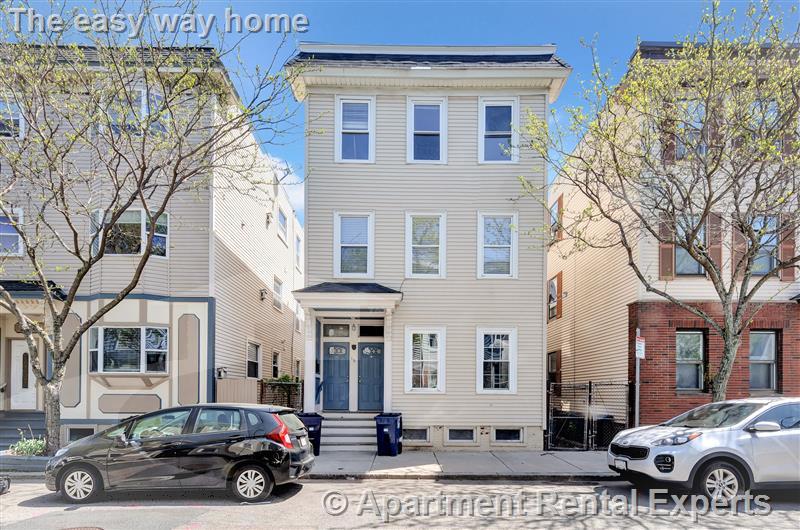 16-16.5 O St, South Boston