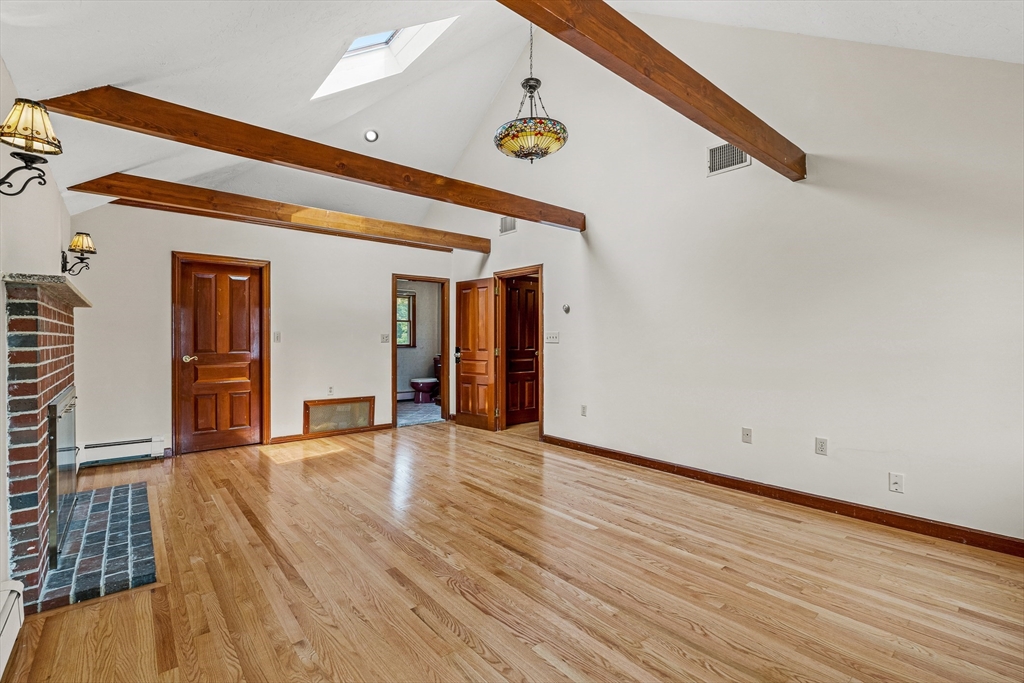 1 Via Marino, Medford