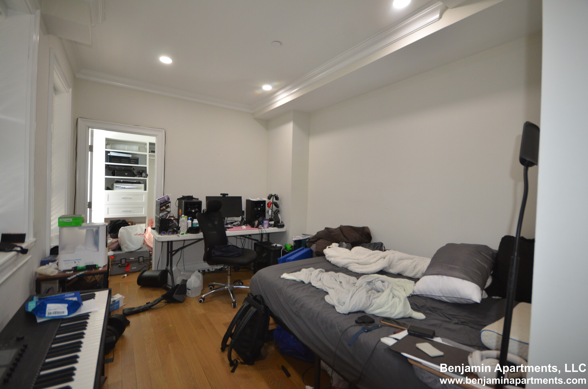 14 Mount Hood Rd, Brighton