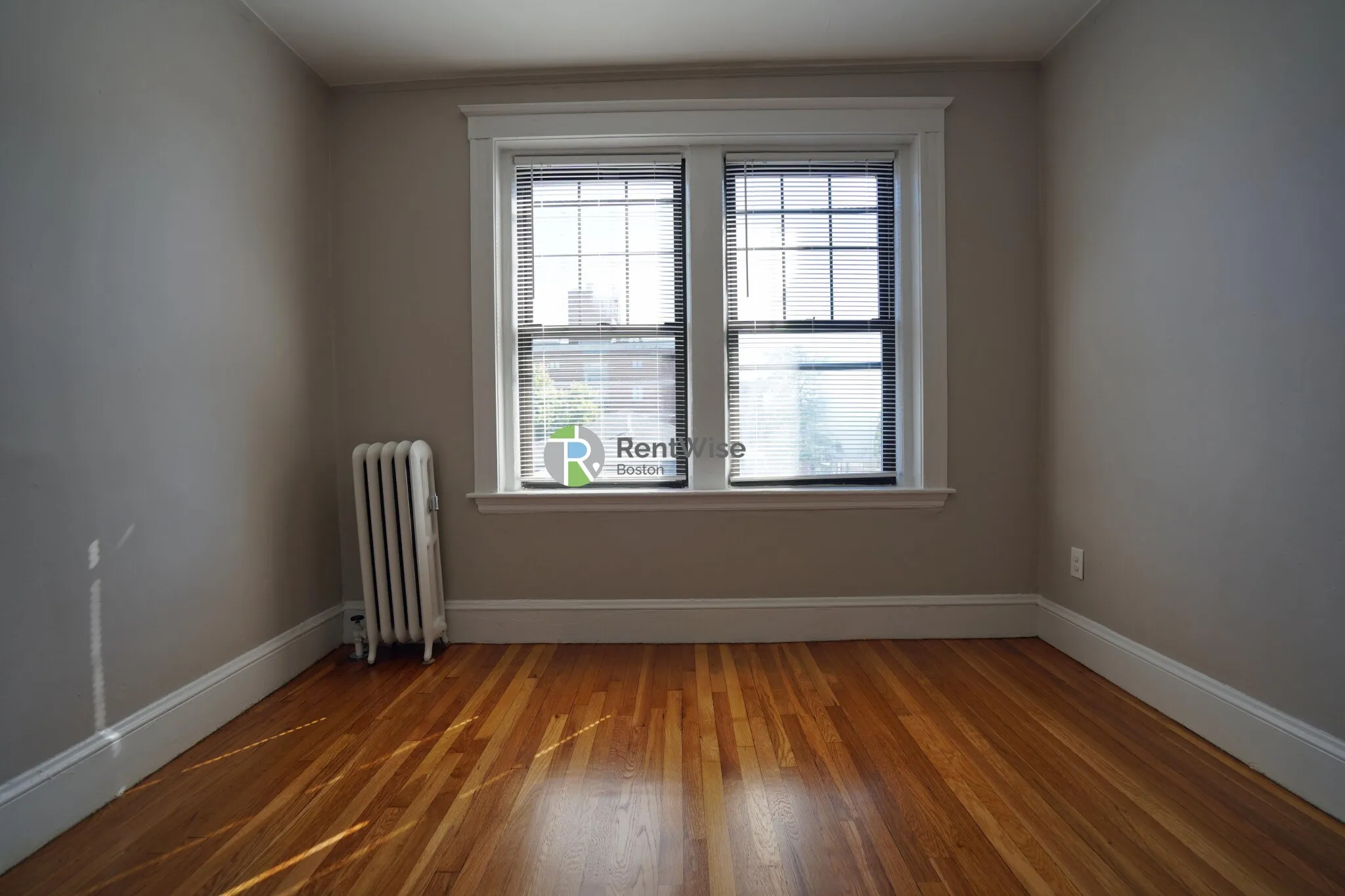 292 Harvard St, Mid-Cambridge