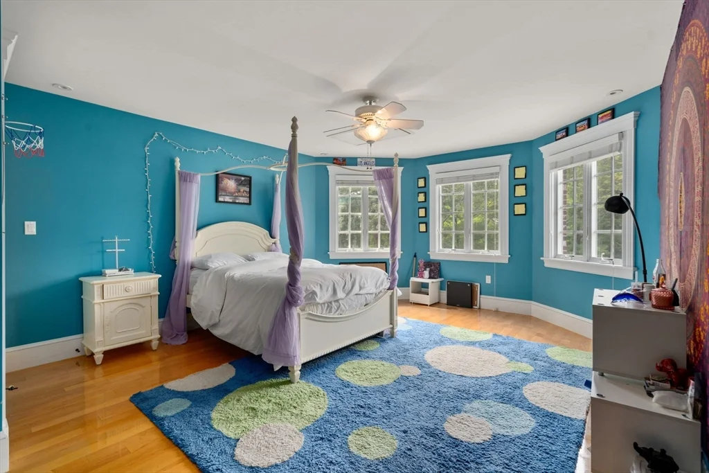 66 Forest Ave, Newton