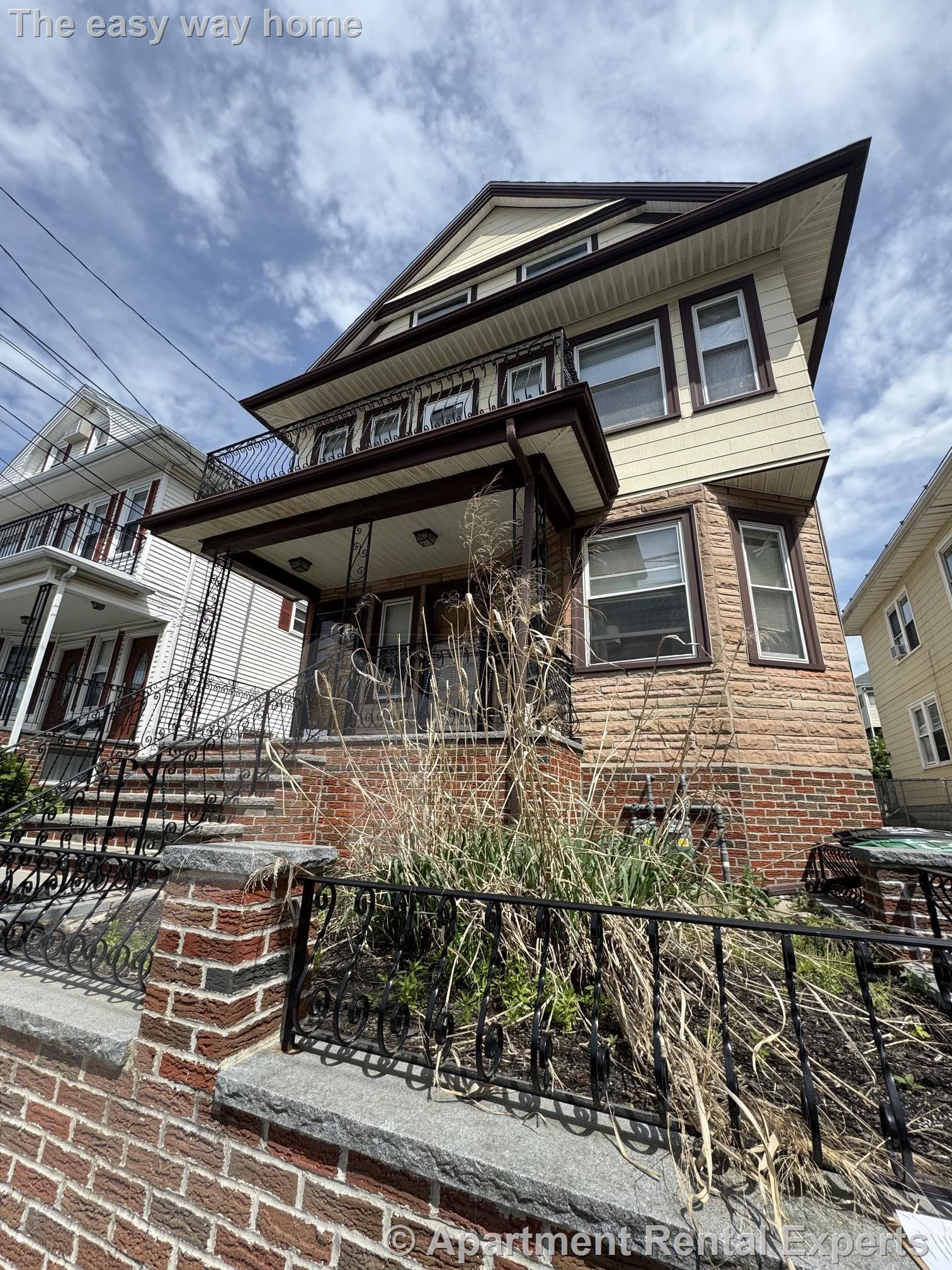 153 North St, Tufts