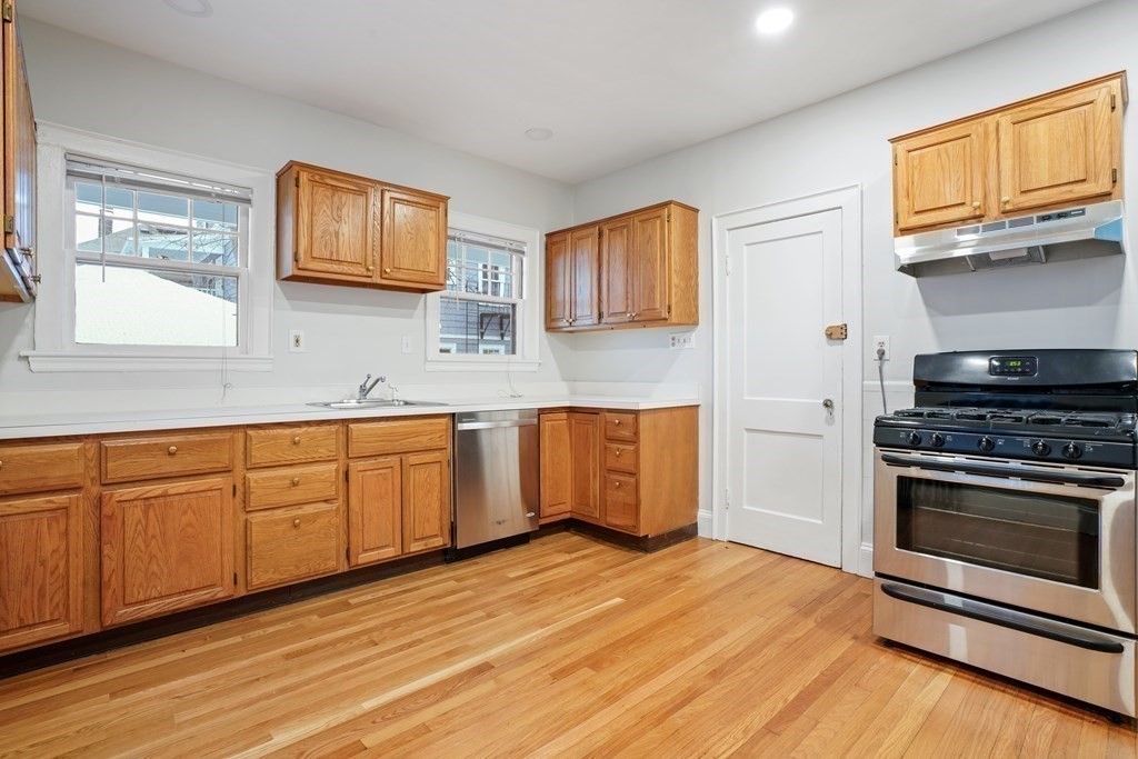 53 Maple Ave, Mid Cambridge