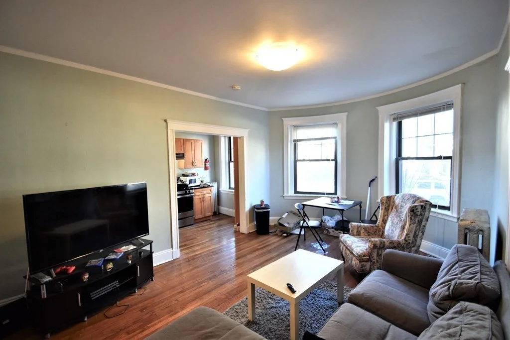 48 Englewood Ave, Brighton