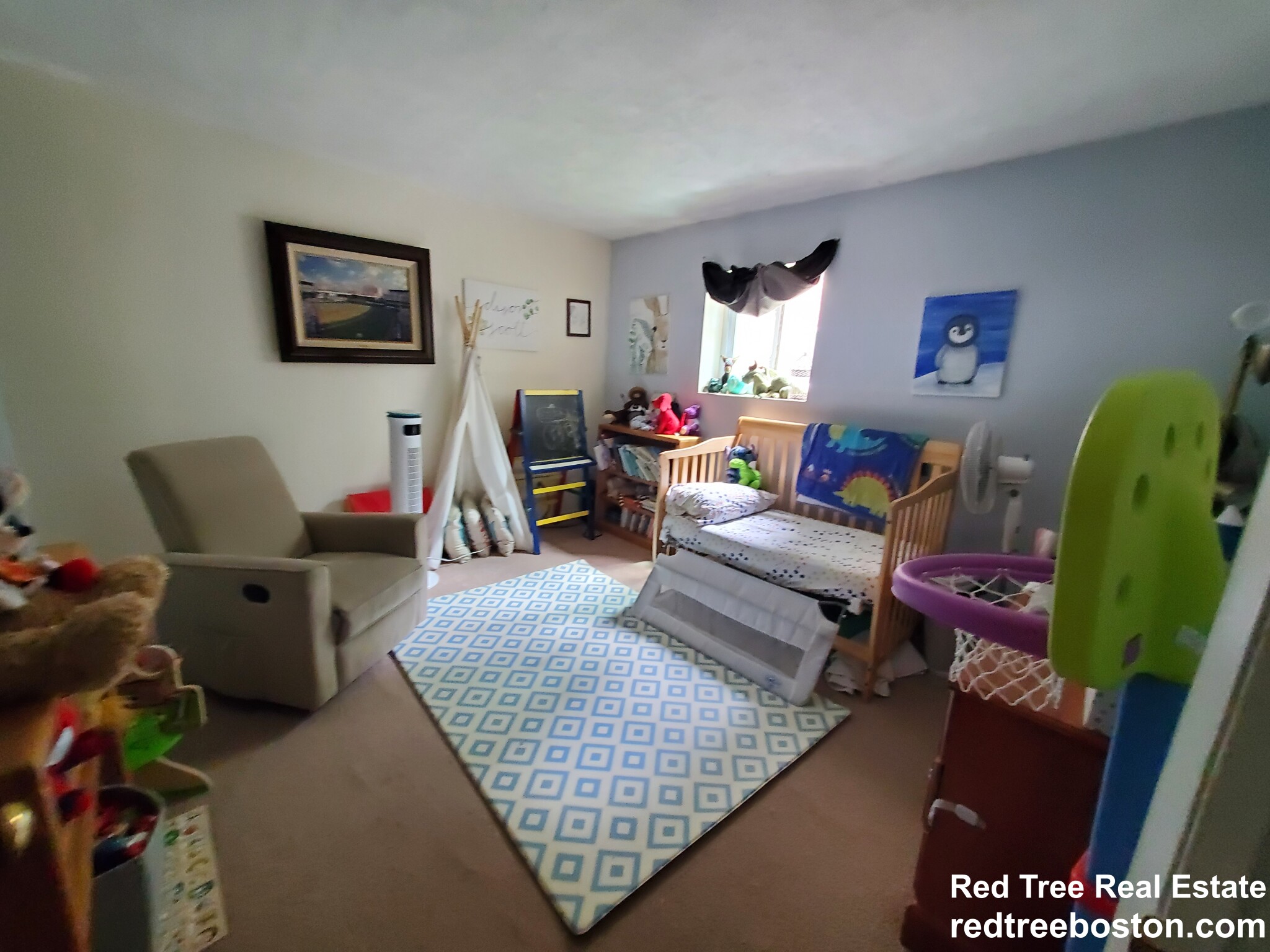 35 Westgate Rd, Chestnut Hill