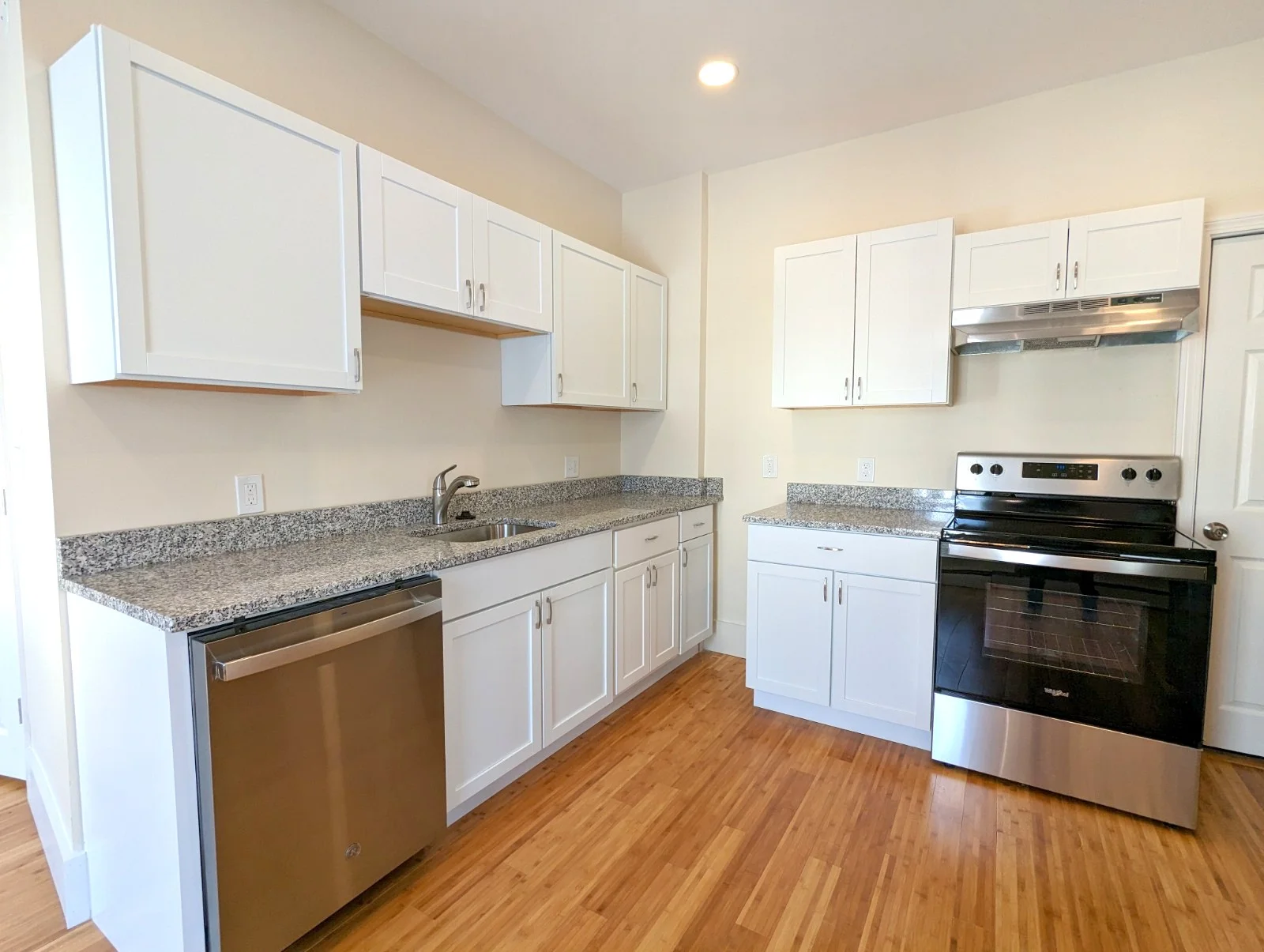 19 Cameron Ave, Teele Square