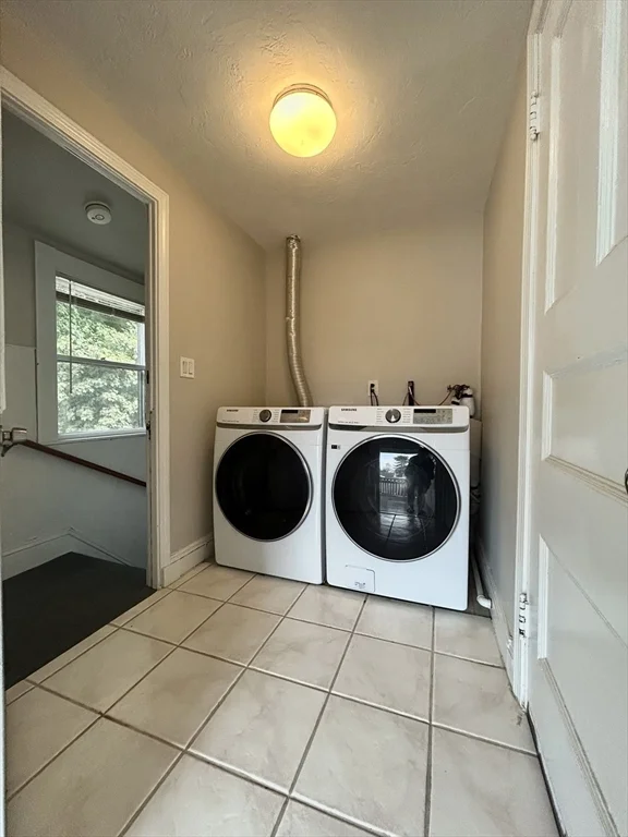 1601 Centre St, Newton