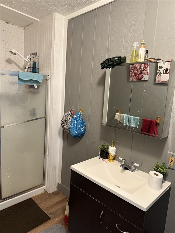 9 Whitcomb St, Webster