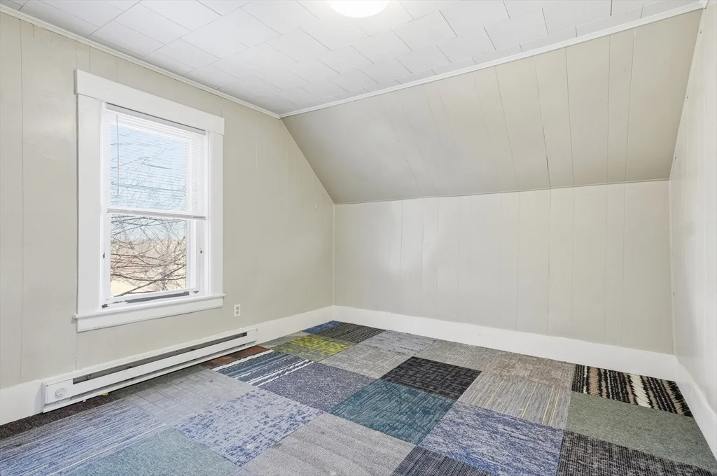 29 Allen St, Gardner