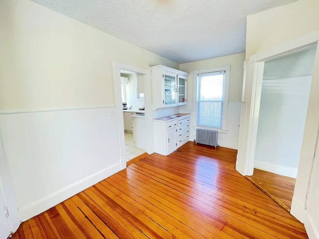 51 Jenness St, Lowell