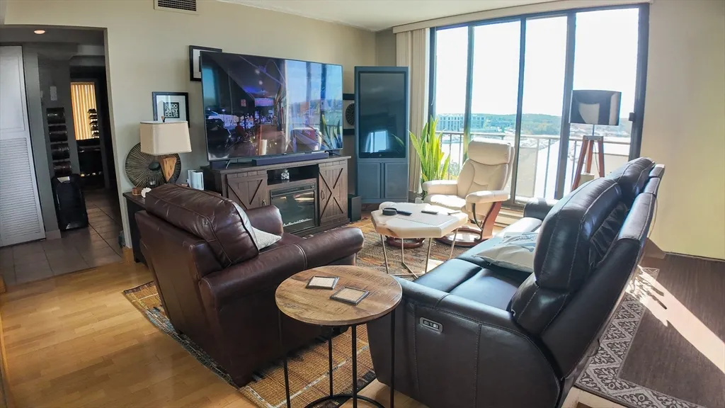 51 Broad Reach, Weymouth