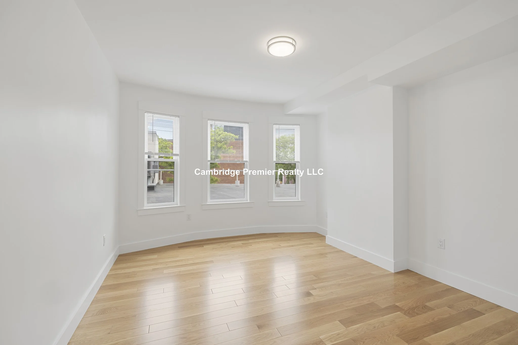 406 Columbia St, Wellington-Harrington